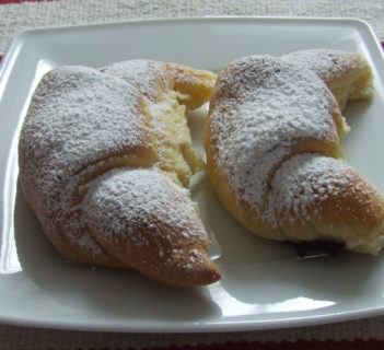 Rogaliki drożdżowe