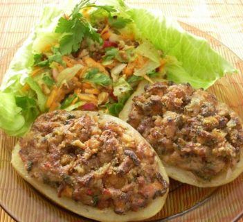 Łódeczki z farszem kurkowo-orzechowym