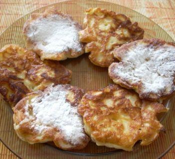 Placuszki z jabłkami