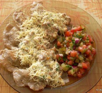 Pierogi razowe z kurkami i oscypkiem