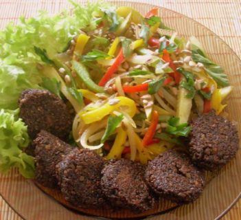 Kaszanka z paprykową jarzynką