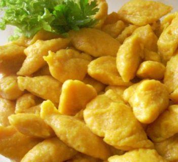 Kluski kładzione marchewkowe