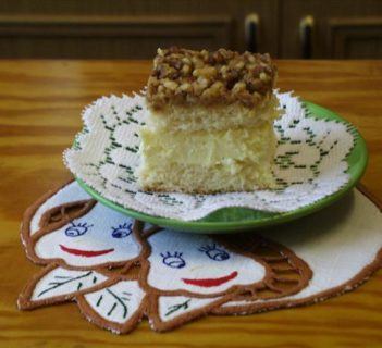 Biszkopt z masą orzechową