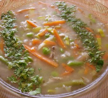 Krupnik jarzynowy na kościach