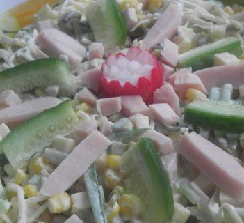 Sałatka z selerem konserwowym 2