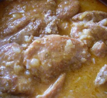 Karczek w sosie paprykowym