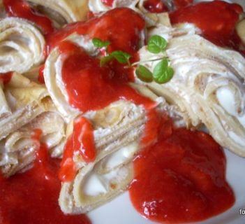 Naleśniki waniliowo – truskawkowe