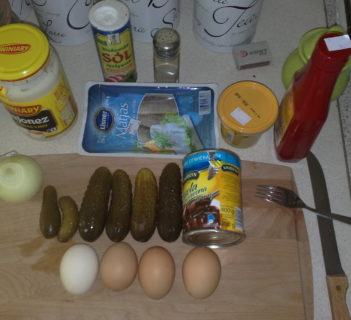 Sałatka śledziowa z czerwoną fasolą