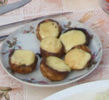 Pieczarki z wkładem z grilla