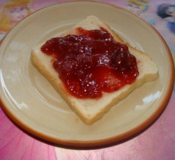 Dżem truskawkowy z pomarańczowym sokiem