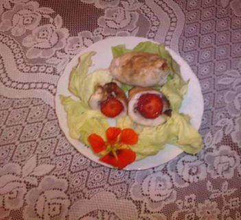 Grillowane roladki drobiowe z truskawkami