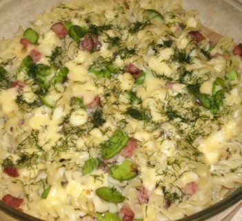 Zapiekanka makaronowa z bobem