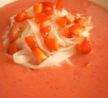 Chłodnik truskawkowy błyskawiczny