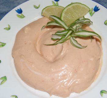 Ostry sos do sałatek, jajek…