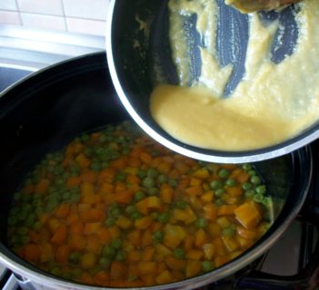 Marchewka z groszkiem na gęsto