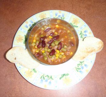 Zupa meksykańska z mięsem mielonym