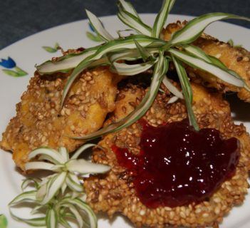 Banany smazone w sezamie z zurawina.