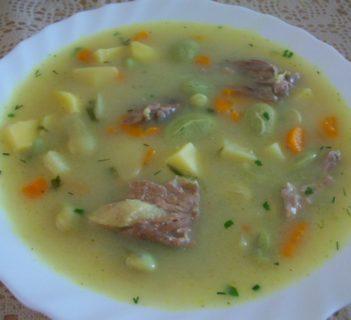 Fasolka na żeberkach