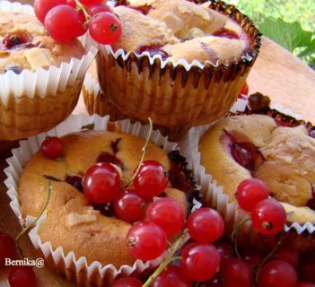 Muffinki z porzeczkami