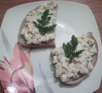 Kanapki z pastą jajeczną