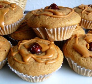 Muffinki kawowo-cynamonowe z daktylem