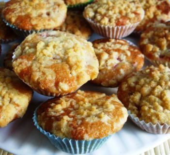 Muffinki z truskawkami i kruszonką