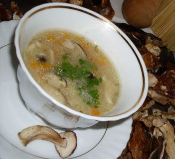 Krupnik z grzybami