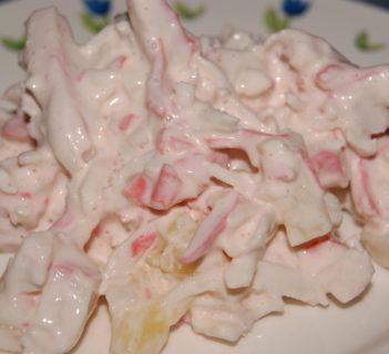 Sałatka z raka i ananasa