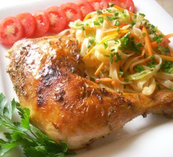 Sojowy kurczak z makaronem ryżowym