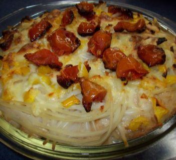 Zapiekanka z ziemniakami i makaronem