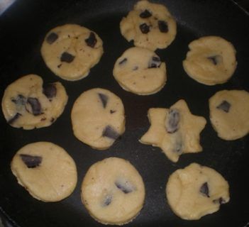 Walijskie ciastka z patelni z kawałkami czekolady