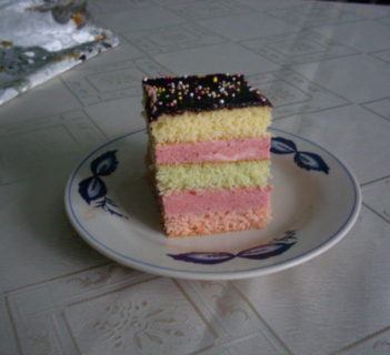 Kisielowo truskawkowe ciacho