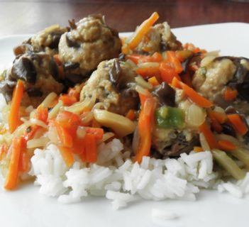 Grzybnięte a la chińskie klopsiki