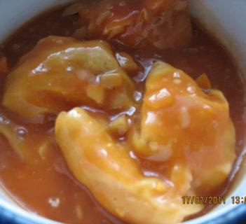 Gołąbki z sosem pomidorowym