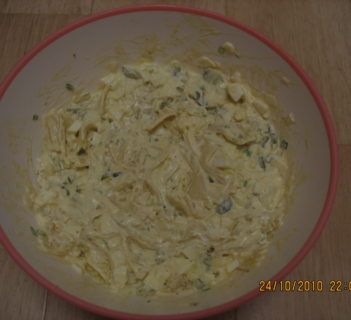 SAŁATKA MAKARONOWA Z MAJONEZEM