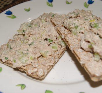 Pasta z tuńczyka i selera naciowego