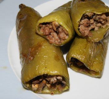 Zielona papryka nadziewana