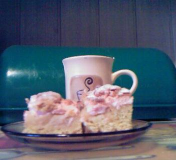 Jabłecznik z różową pianką