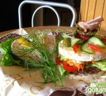 Hamburger ryżowy.