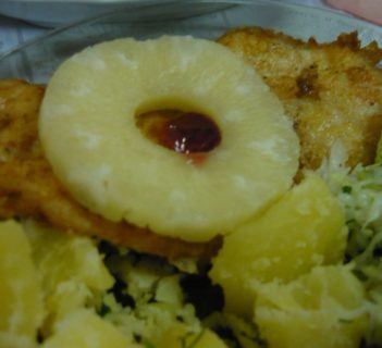 Filety kurczaka z ananasem i żurawiną