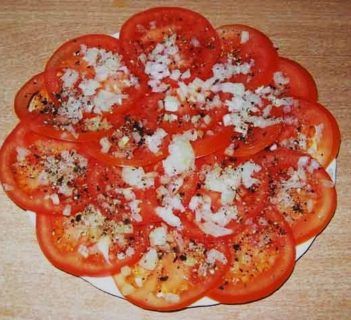 Prosta sałatka pomidorowa