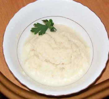 Chrzan tarty domowym sposobem