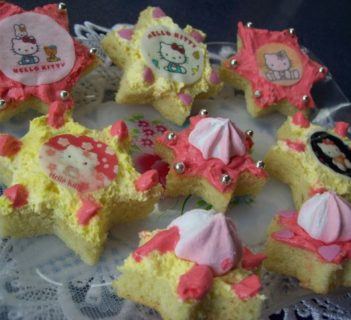 Gwiazdki HELLO KITTY